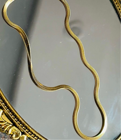 Seda Dorada Necklace